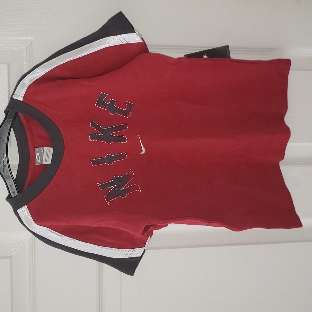 5/$20 Nike Shirt